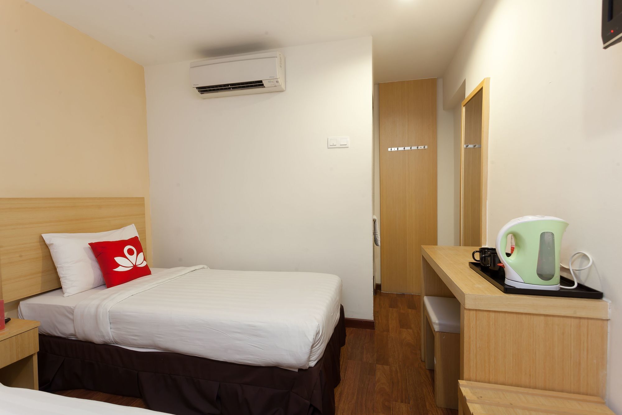 Zen Rooms Opposite Ymca كوالالمبور المظهر الخارجي الصورة
